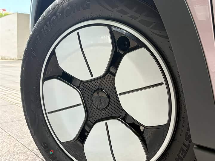 Фото 7 - Geely Galaxy Geome