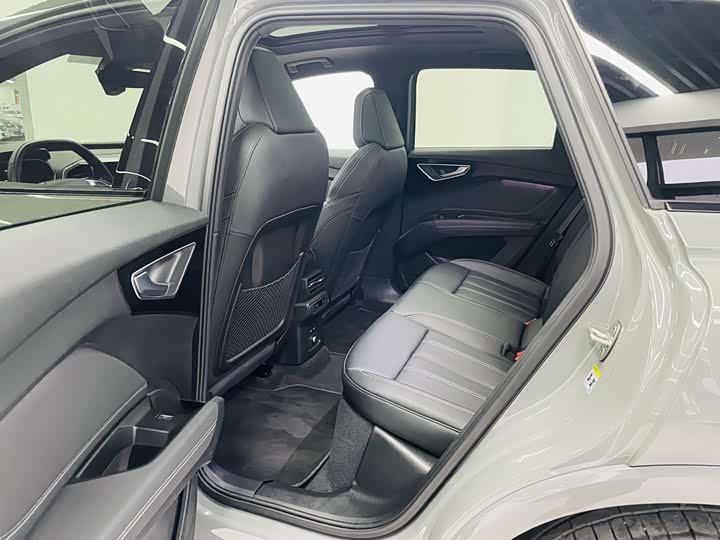 Фото 9 - Audi Q4 e-tron