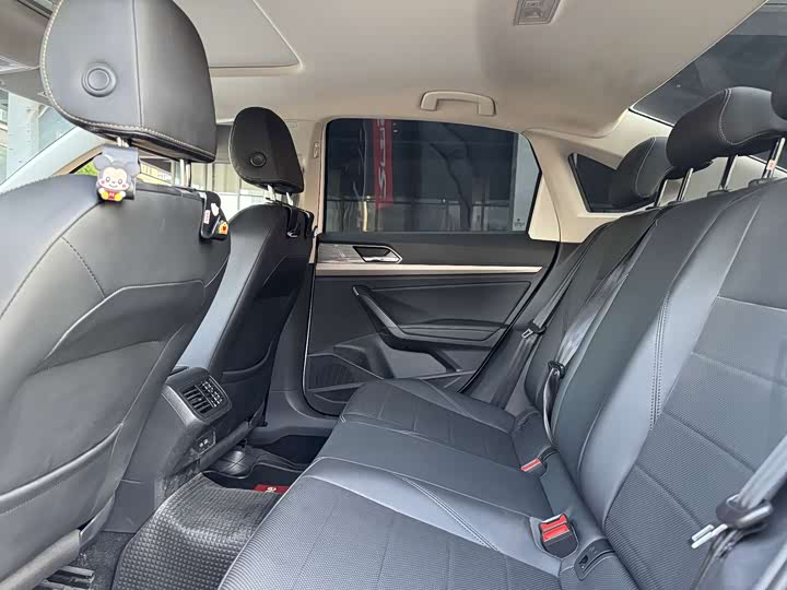 Фото 9 - Volkswagen Lavida