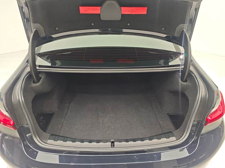 Фото 9 - BMW 3 Series