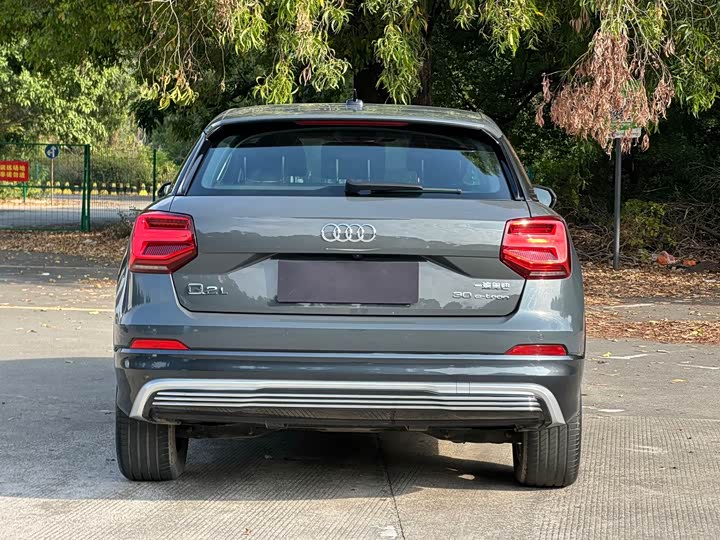 Фото 7 - Audi Q2L e-tron