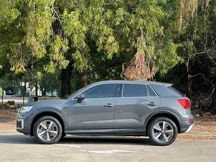 Фото 9 - Audi Q2L e-tron