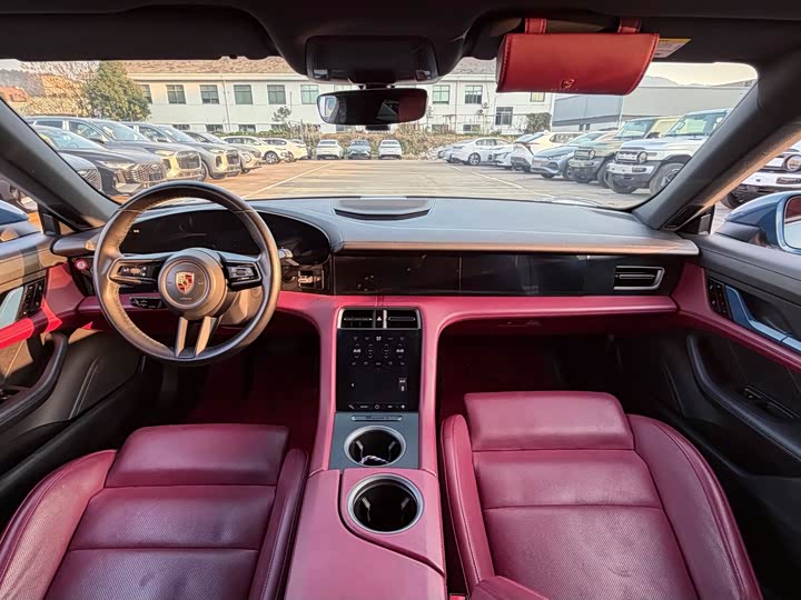 Photo 5 - Porsche Taycan