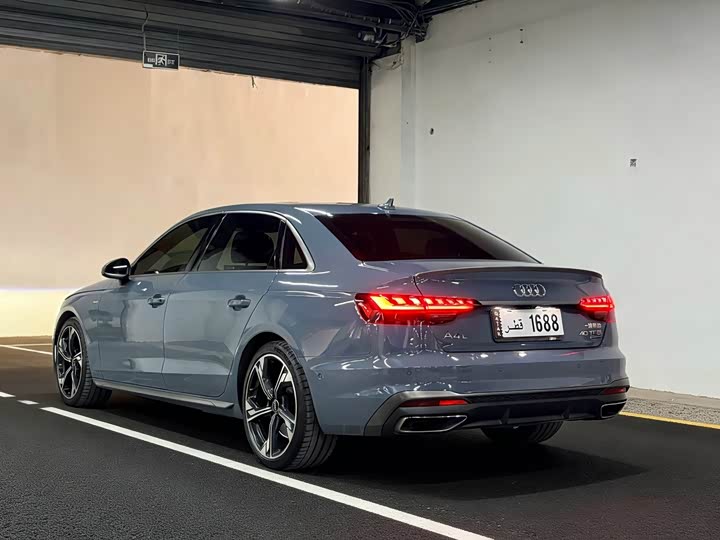 Фото 4 - Audi A4L