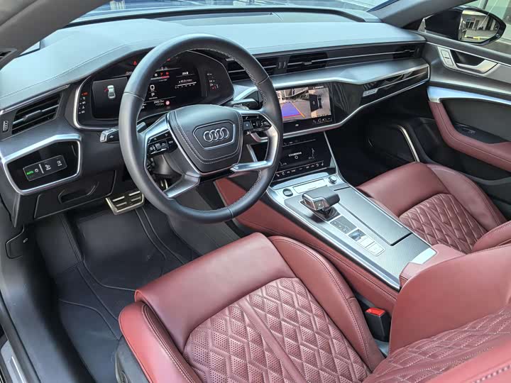 Фото 5 - Audi A7L