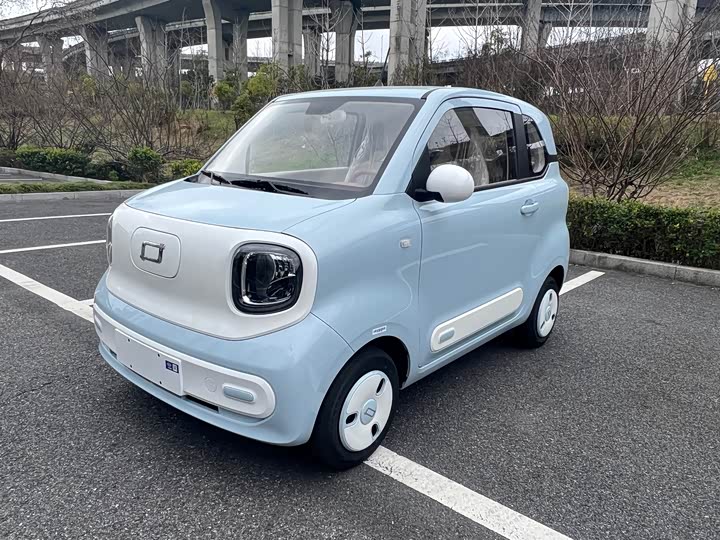 Фото 1 - Bestune Pony