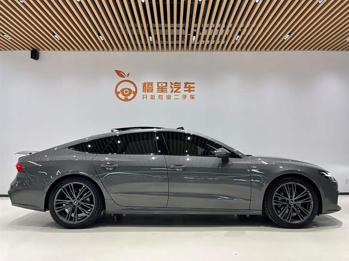 Фото 3 - Audi A7