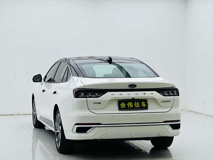 Фото 5 - Ford Mondeo