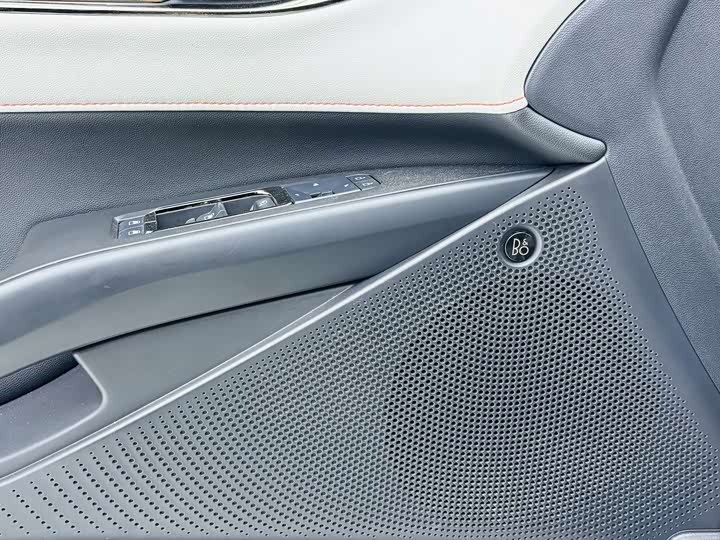 Фото 9 - Ford Mondeo