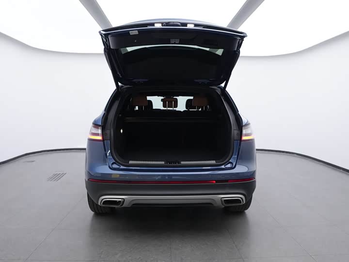 Photo 9 - Lincoln Nautilus