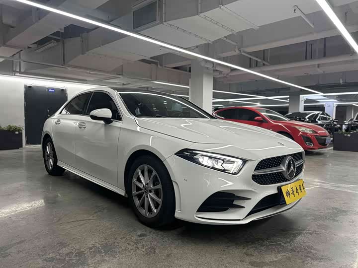 Фото 3 - Mercedes-Benz A-Class