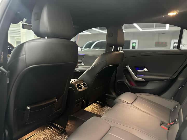 Фото 6 - Mercedes-Benz A-Class