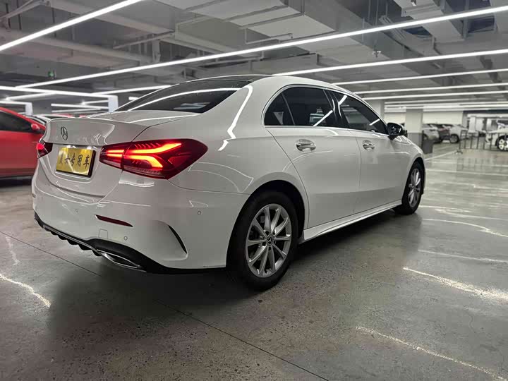 Фото 7 - Mercedes-Benz A-Class