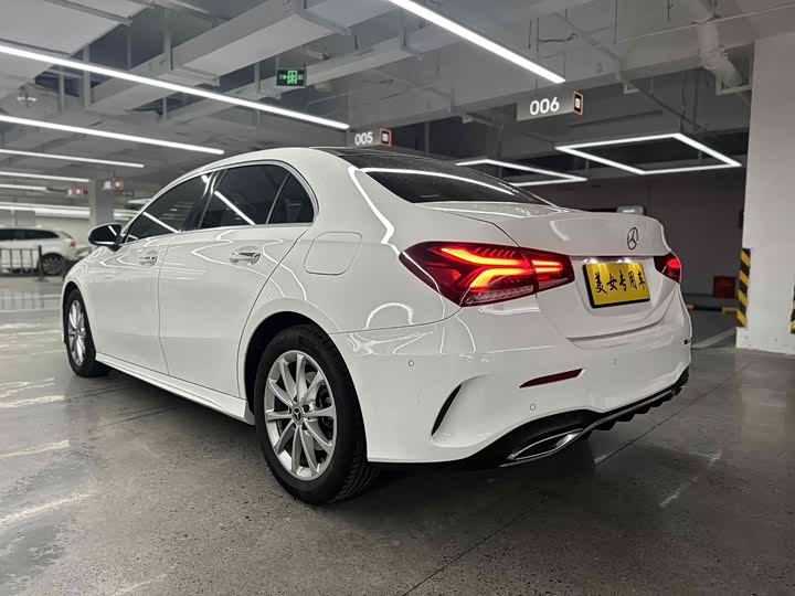 Фото 9 - Mercedes-Benz A-Class