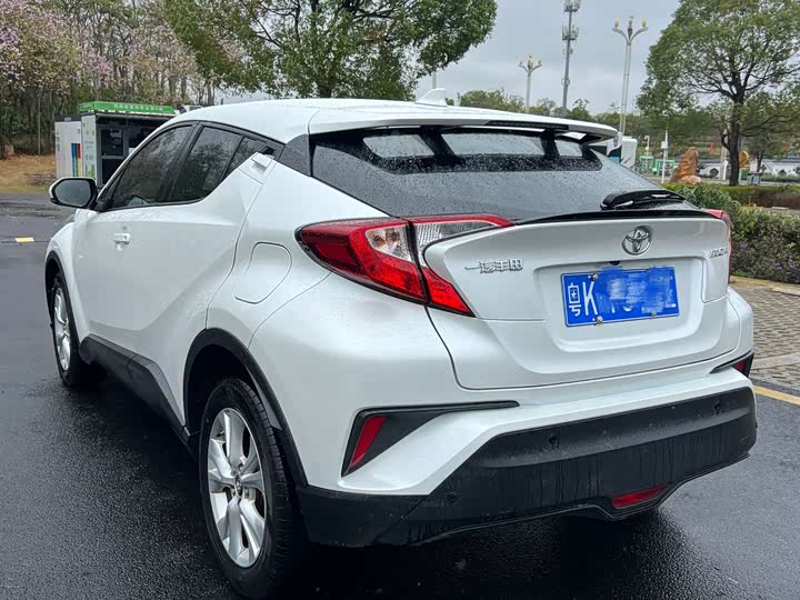 Фото 5 - Toyota Izoa