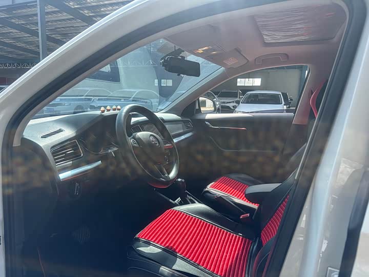 Фото 4 - Skoda Kamiq