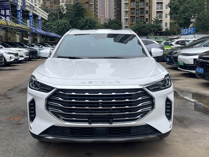 Photo 2 - Jetour X70 Plus