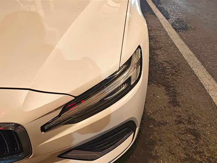 Фото 5 - Volvo S60