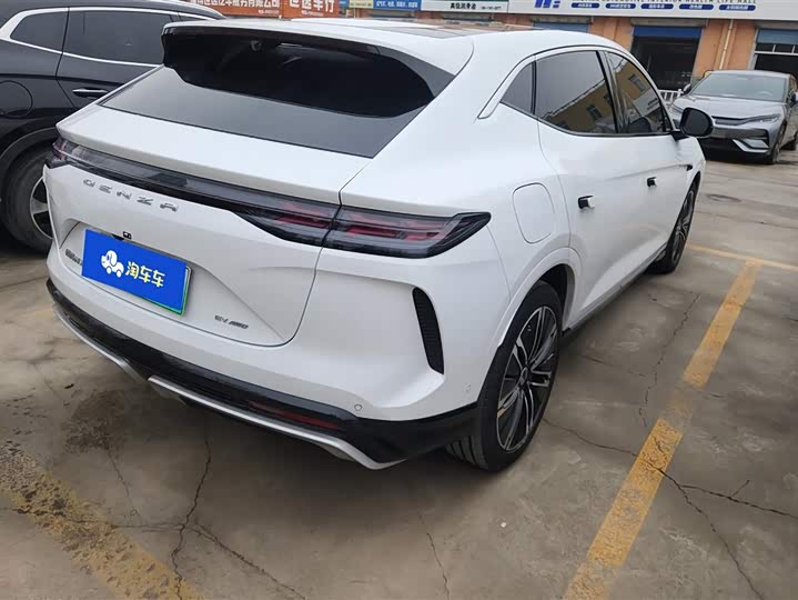 Фото 3 - Denza N7