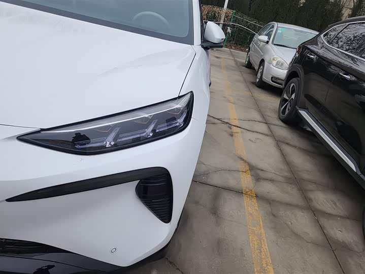 Фото 5 - Denza N7