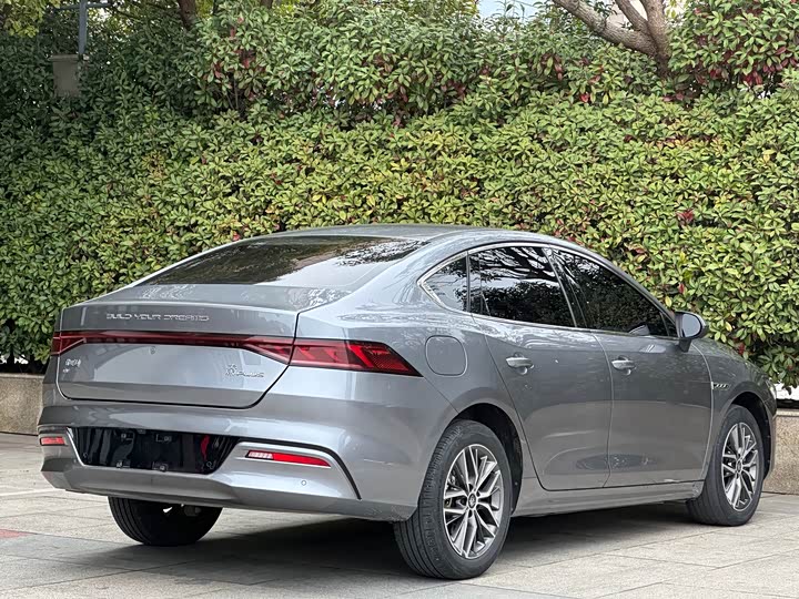 Фото 3 - BYD Qin Plus