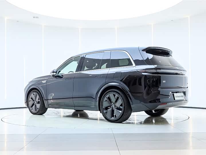 Фото 8 - LiXiang L8