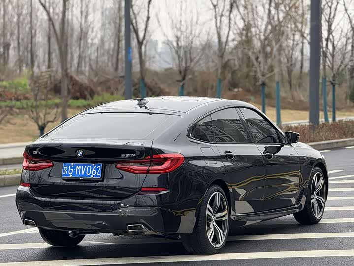 Photo 8 - BMW 6 Series GT