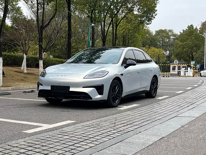 Фото 1 - GAC Aion RT