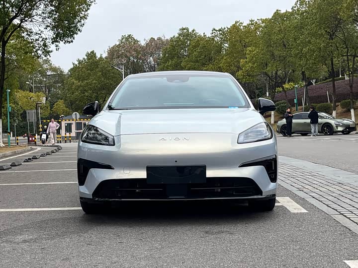 Фото 2 - GAC Aion RT