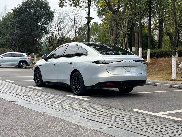 Фото 6 - GAC Aion RT