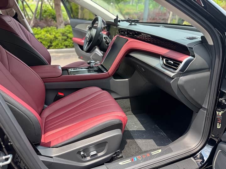 Фото 5 - Hongqi H5