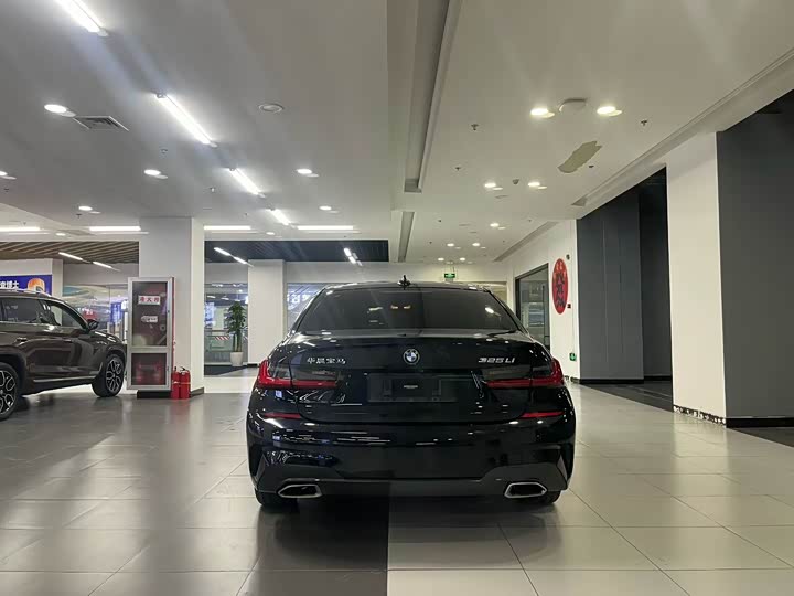 Фото 8 - BMW 3 Series