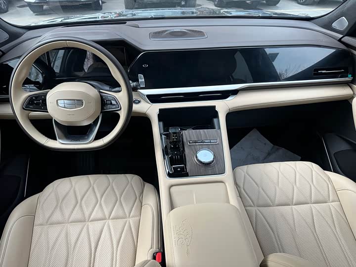 Фото 4 - Geely Monjaro