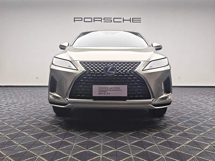 Фото 2 - Lexus RX