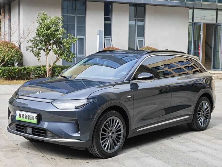 Фото 1 - Leapmotor C11