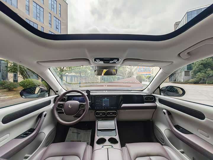 Фото 9 - Leapmotor C11