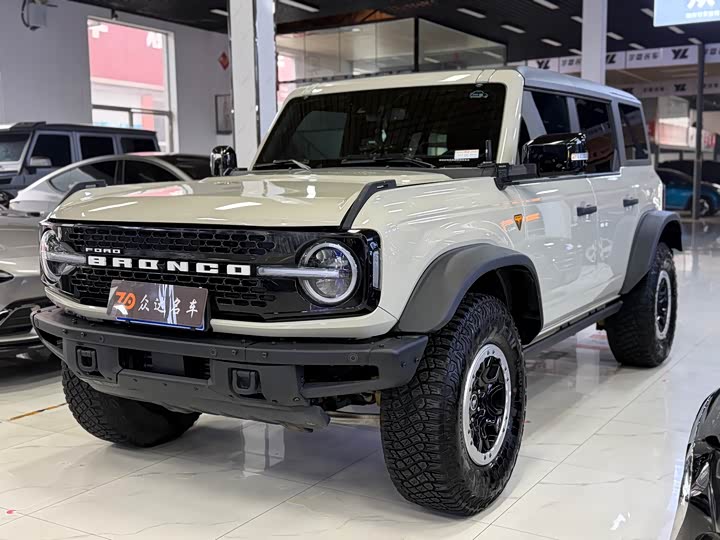Photo 1 - Ford Bronco