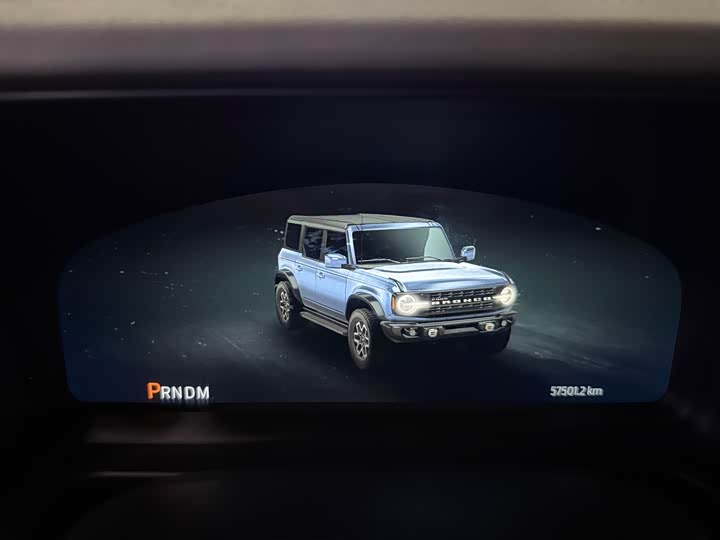 Photo 9 - Ford Bronco