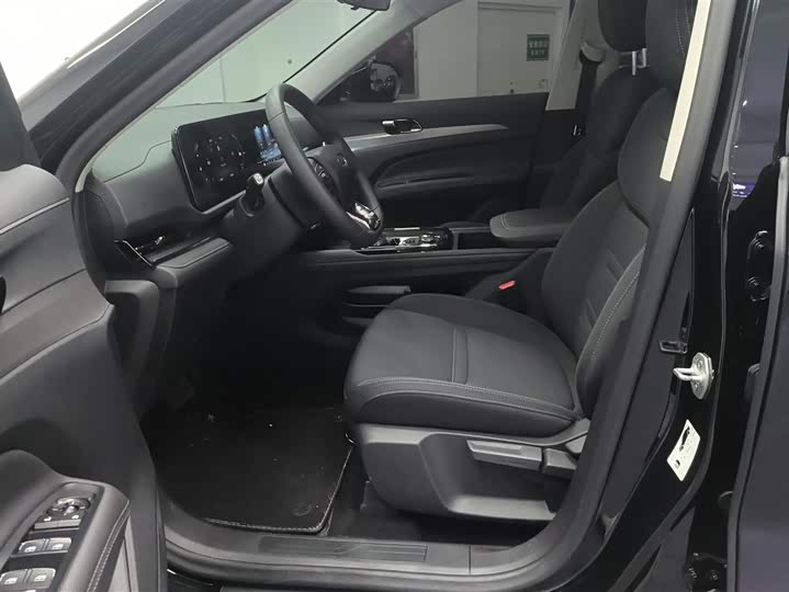 Фото 9 - Ford Equator Sport