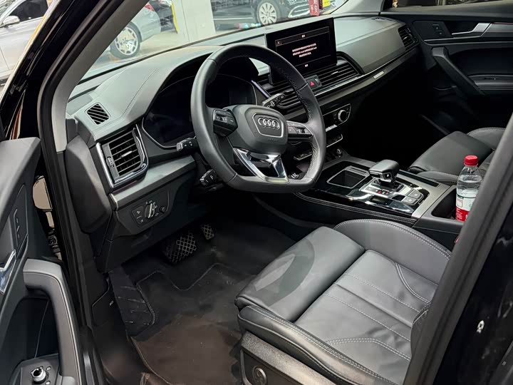 Фото 4 - Audi Q5L
