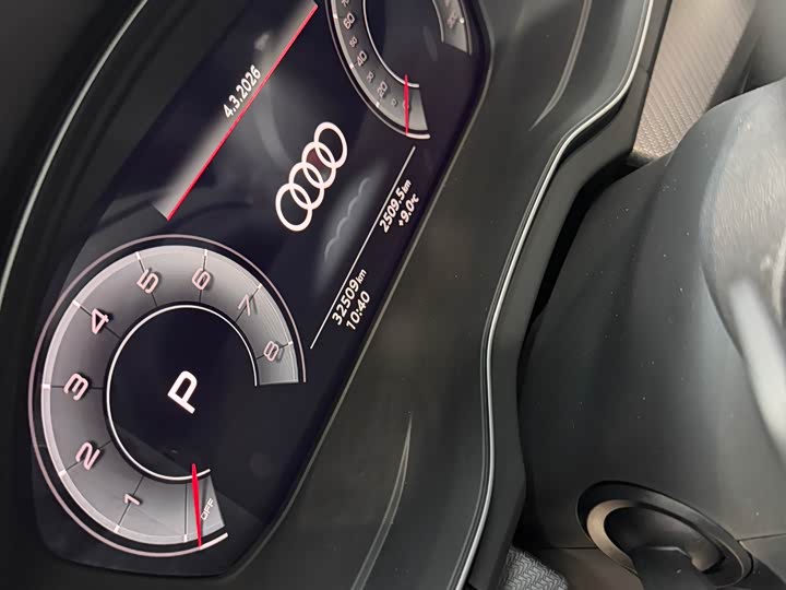 Фото 7 - Audi Q5L