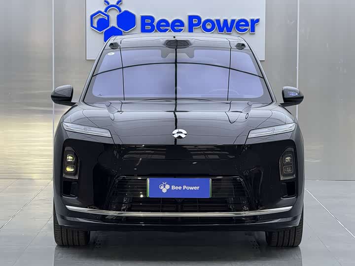 Фото 2 - Nio ES8