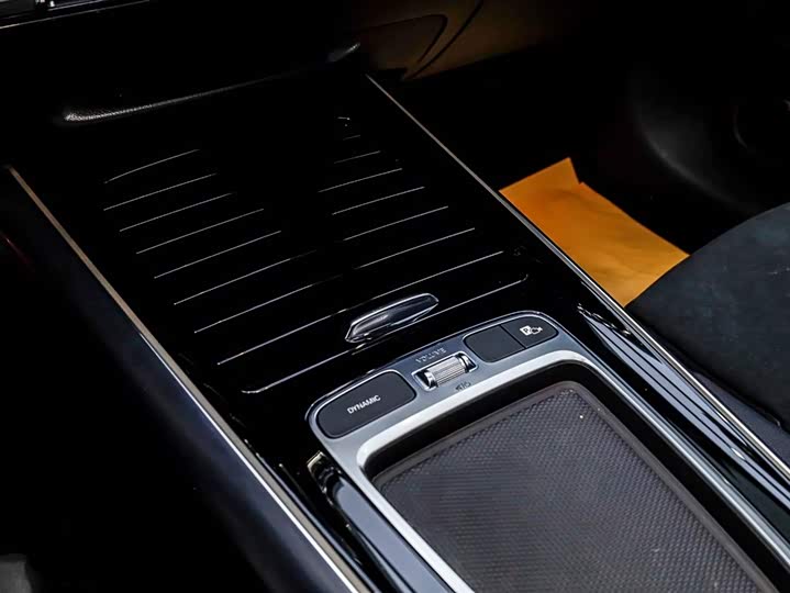 Фото 3 - Mercedes-Benz GLA-Class AMG