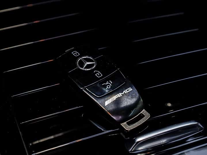 Фото 4 - Mercedes-Benz GLA-Class AMG