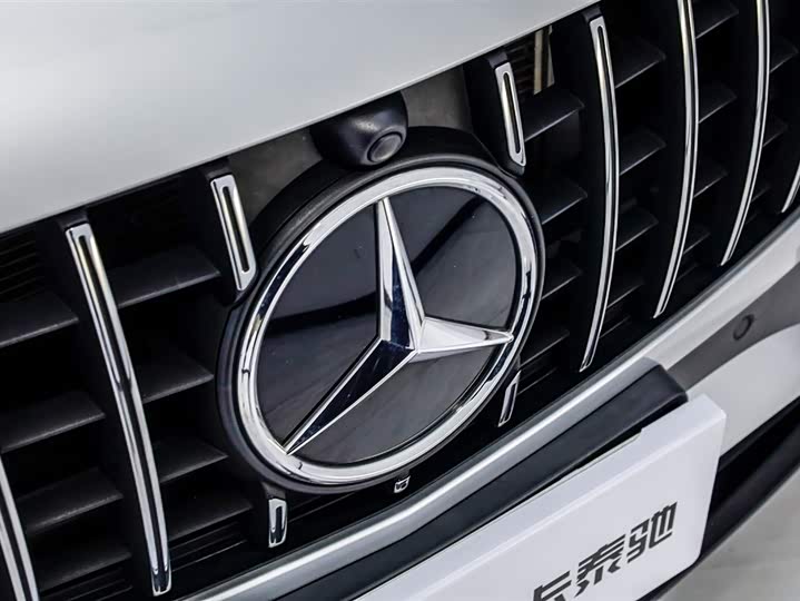 Фото 9 - Mercedes-Benz GLA-Class AMG