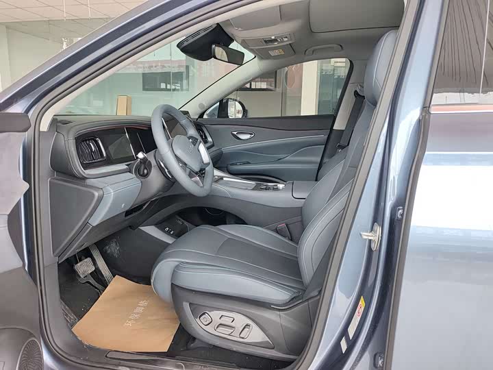 Фото 8 - BYD Sea Lion 07 DM-i Hybrid