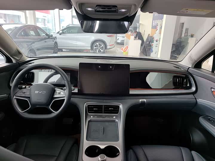 Фото 9 - BYD Sea Lion 07 DM-i Hybrid