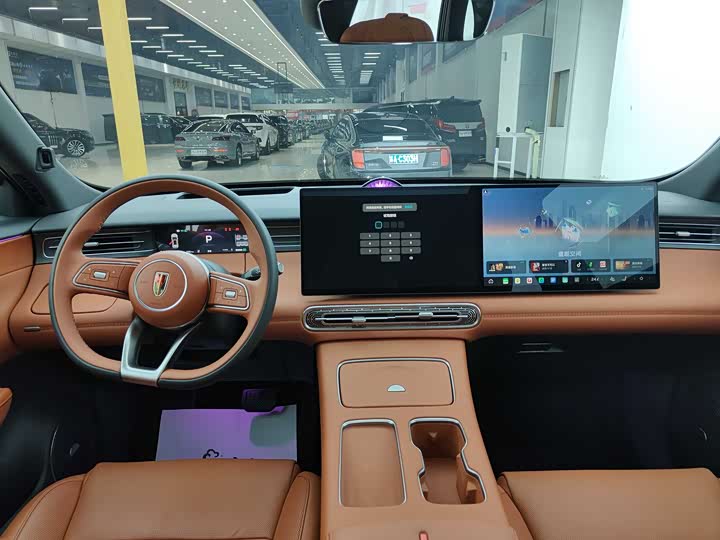 Фото 4 - Hongqi HS6 Hybrid