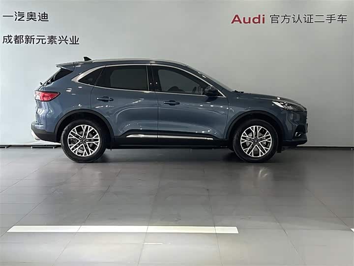 Фото 4 - Ford Escape