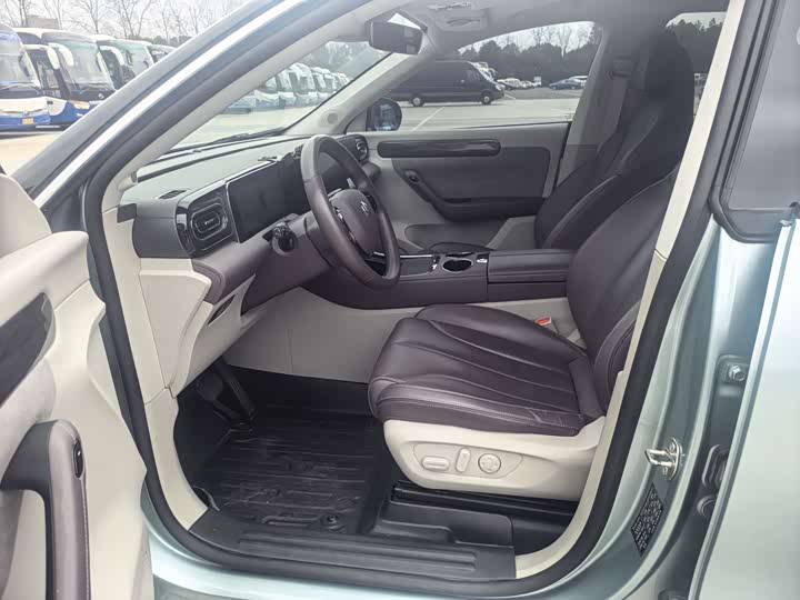 Photo 7 - Leapmotor C11